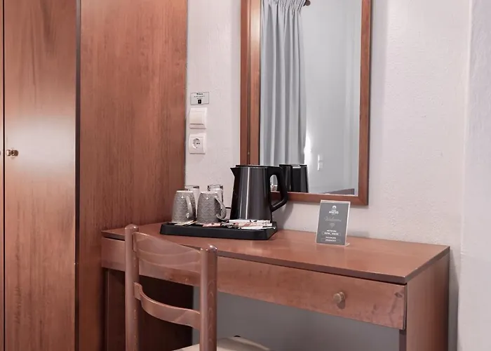 Anesis Отель 2*