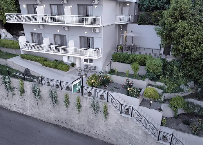 Отель Anesis Платамонас