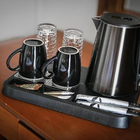 Anesis פלטמונס